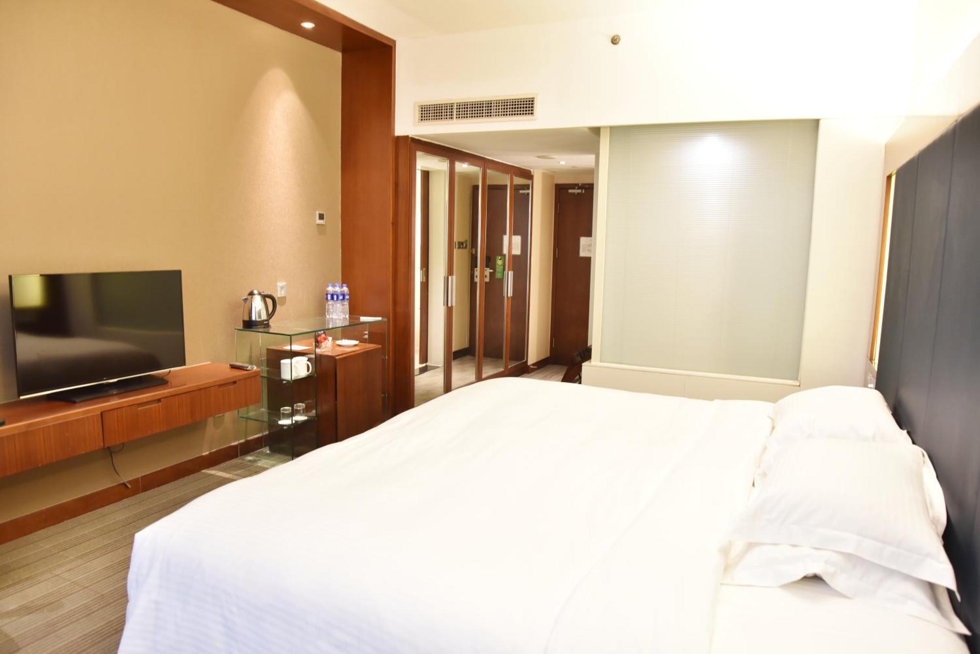 Holiday Inn Shanghai Pudong By Ihg Exterior foto